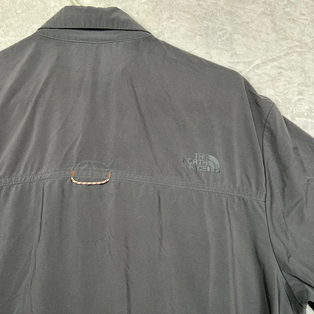 The North Face Shirt Mens Large Gray Short Sleeve Snap Button Hiking Outdoor